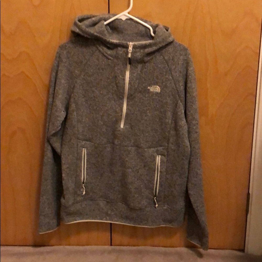 Grey north face hoodie.